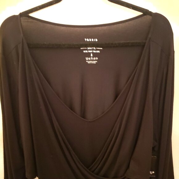 Torrid Black Faux Wrap Super Soft Jersey Peplum Hem Tunic Top 3X NWT - Picture 2 of 8